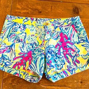 Lilly Pulitzer size 00 short